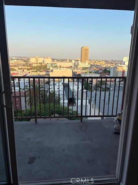 Apartment for rent at 700 N Hill Place #102, Los Angeles, CA 90012