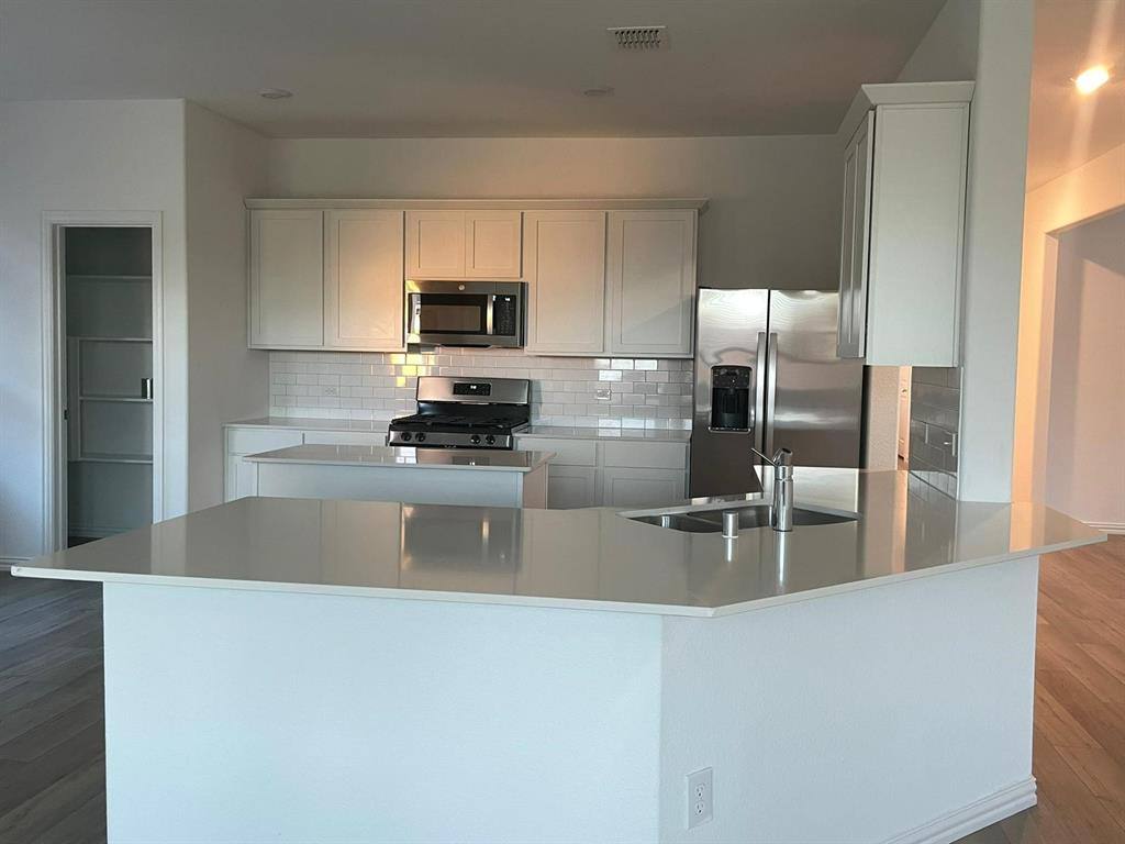 Apartment for rent at 2632 Starwater Dr, Fort Worth, TX 76179
