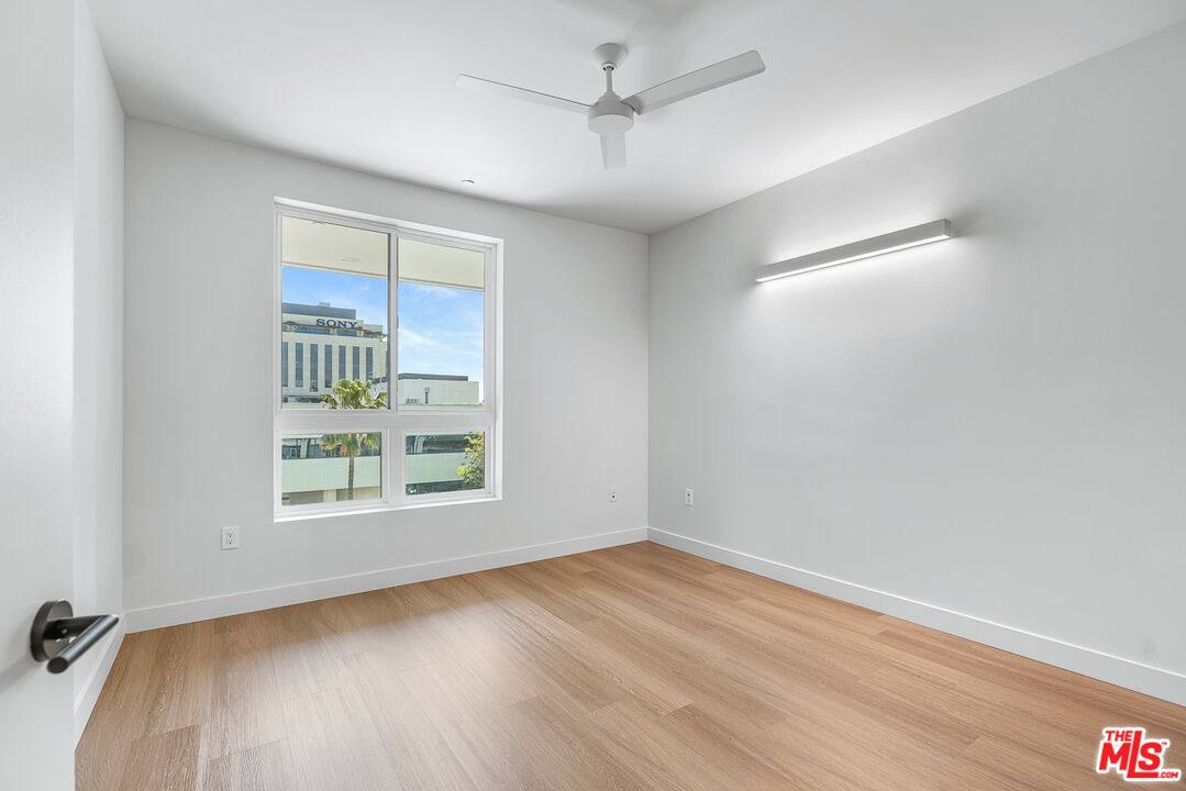 Apartment for rent at 10601 Washington Blvd #405, Culver City, CA 90232