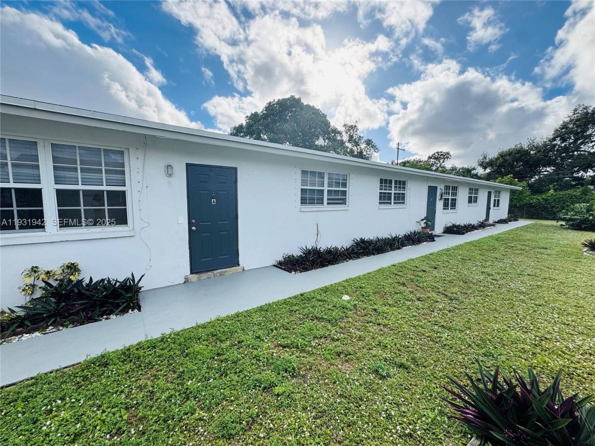 Apartment for rent at 631 NW 11th Ave #631A, Fort Lauderdale, FL 33311