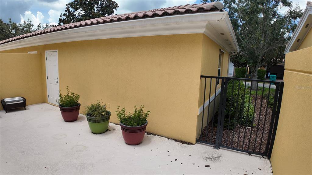 Townhouse for rent at 8561 Insular Lane, Orlando, FL 32827