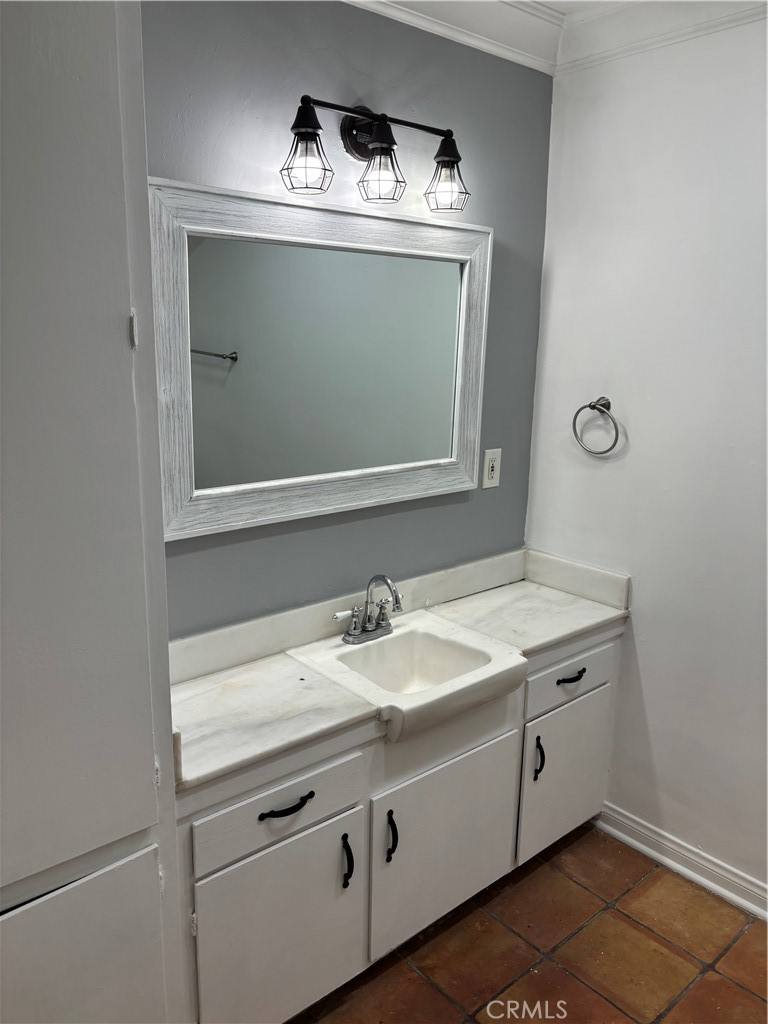 Apartment for rent at 9031 Phyllis Ave #1, West Hollywood, CA 90069