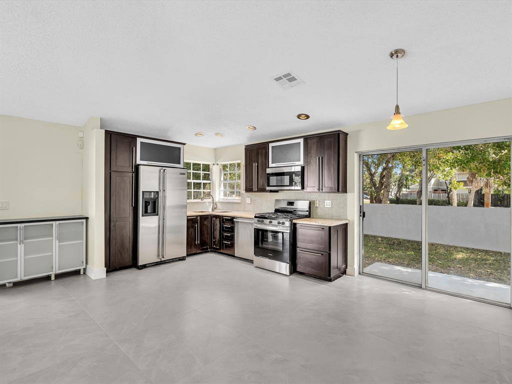 13400 NW 5th Court, Fort Lauderdale, FL 33325 - Apartment For Rent - Image 7