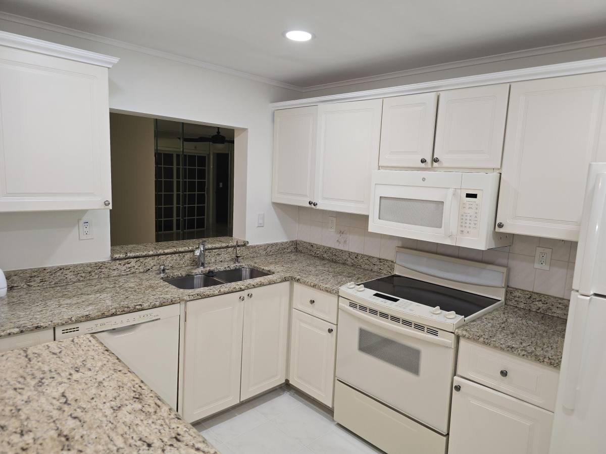 Apartment for rent at 9413 Boca Cove Circle #1103, Boca Raton, FL 33428