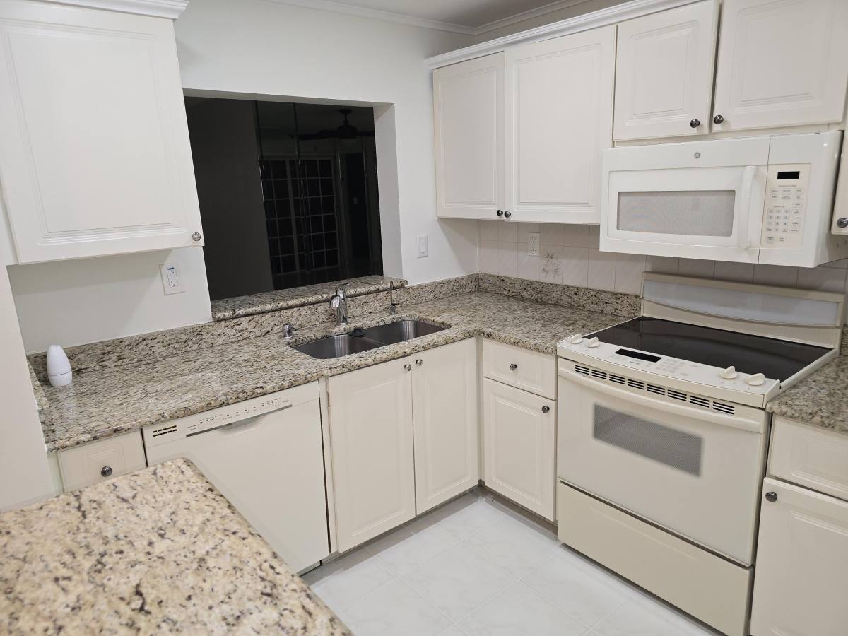 Apartment for rent at 9413 Boca Cove Circle #1103, Boca Raton, FL 33428