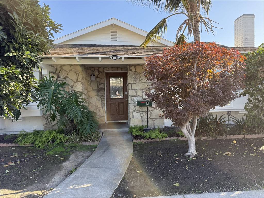 Apartment for rent at 7672 Amazon Dr #1, Huntington Beach, CA 92647