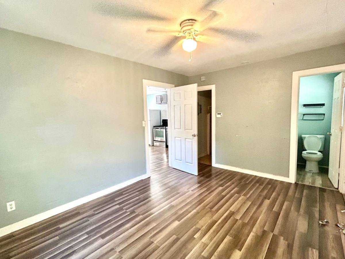 Apartment for rent at 731 Florence St, Daytona Beach, FL 32114