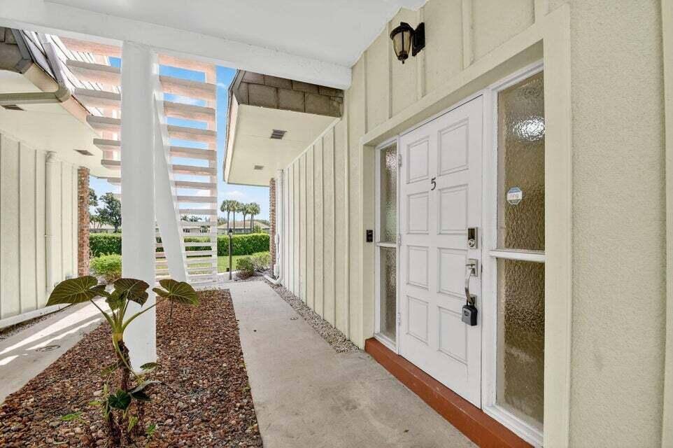 Condo for rent at 324 Orange Tree Dr #324-5, Lake Worth, FL 33462