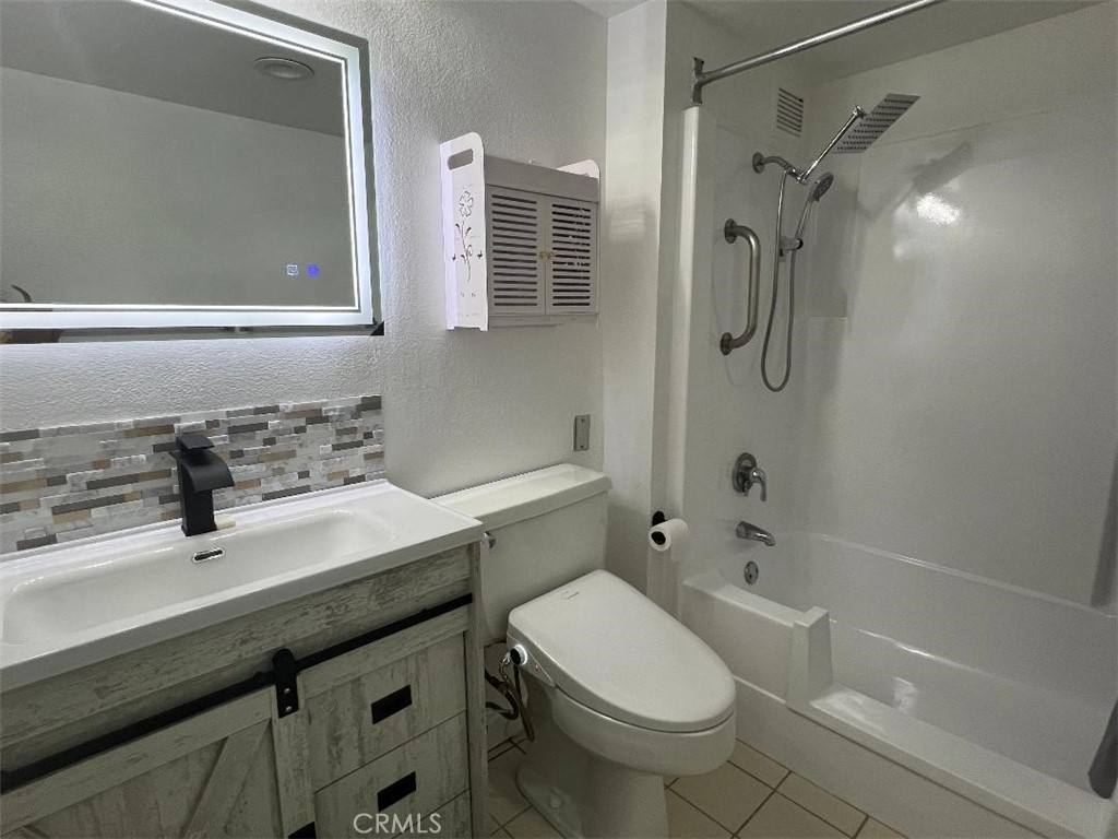 Apartment for rent at 24055 Paseo Del Lago #1257, Laguna Woods, CA 92637