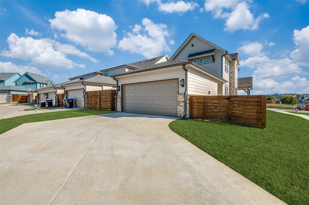 Townhouse for rent at 9601 Thorncrown Lane, Fort Worth, TX 76179