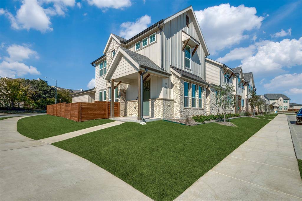 Townhouse for rent at 9601 Thorncrown Lane, Fort Worth, TX 76179