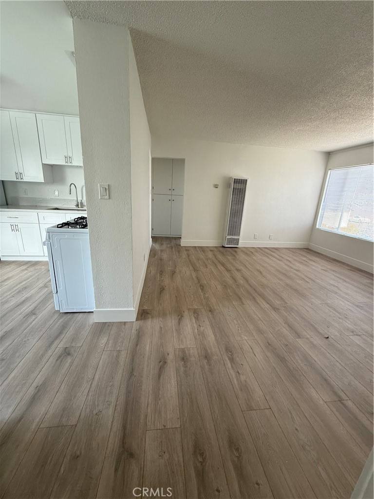 Apartment for rent at 144 W 94th St #144, Los Angeles, CA 90003