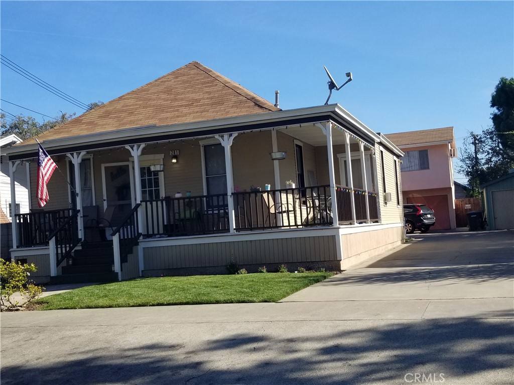 Apartment for rent at 281 N Grand St #281, Orange, CA 92866