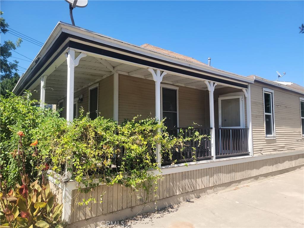 Apartment for rent at 281 N Grand St #281, Orange, CA 92866