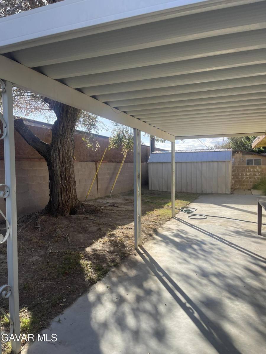 Condo for rent at 2004 Oldfield St #2004B, Lancaster, CA 93536