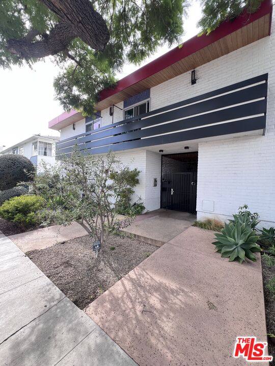 Apartment for rent at 1757 N Kingsley Dr #213, Los Angeles, CA 90027