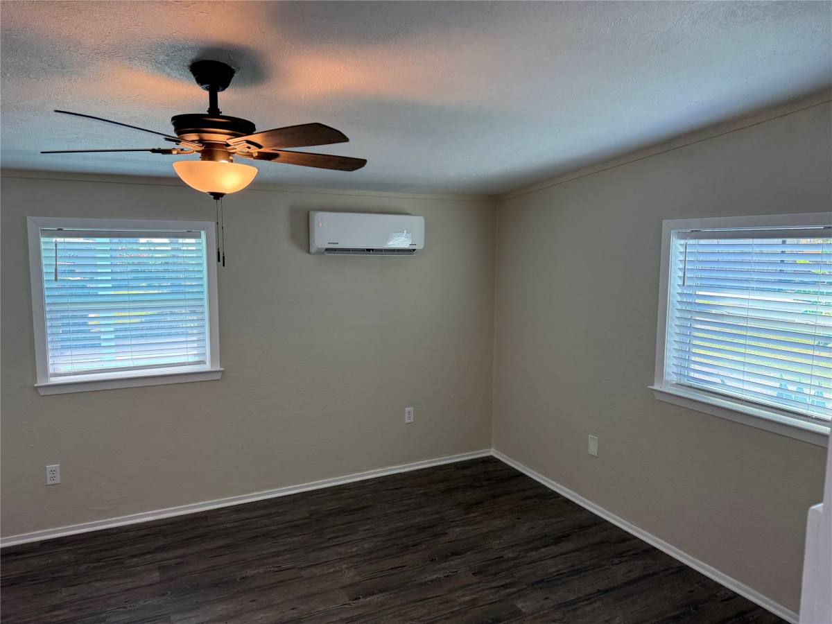Apartment for rent at 726 4th St #726, Dickinson, TX 77539