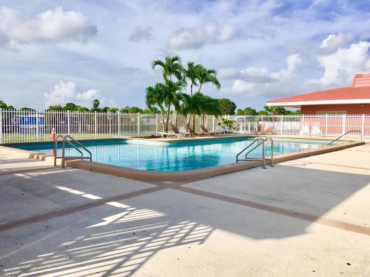 Apartment for rent at 13101 SW 14th St #1, Miami, FL 33184