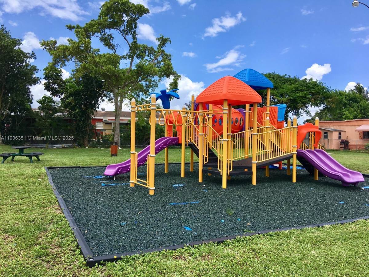 Apartment for rent at 13101 SW 14th St #1, Miami, FL 33184