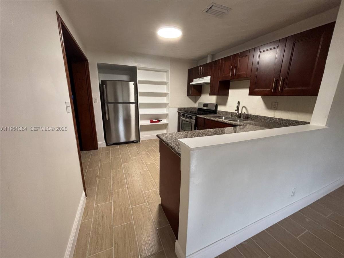 Apartment for rent at 2510 NE 9th Terrace, Pompano Beach, FL 33064