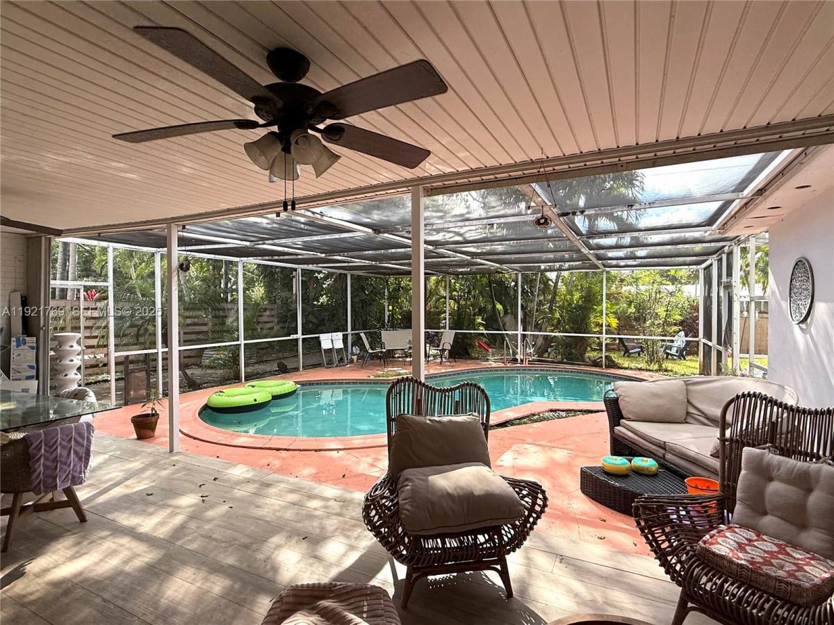 Apartment for rent at 5424 Van Buren St, Hollywood, FL 33021