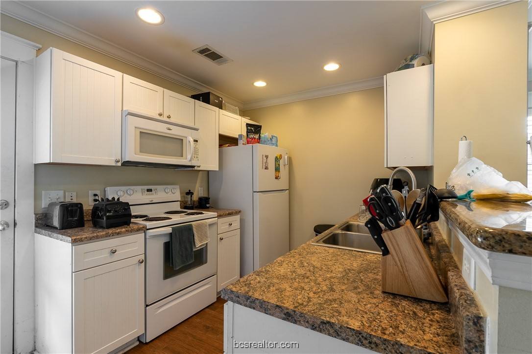 Condo for rent at 1725 Harvey Mitchell Parkway S #412, College Station, TX 77840
