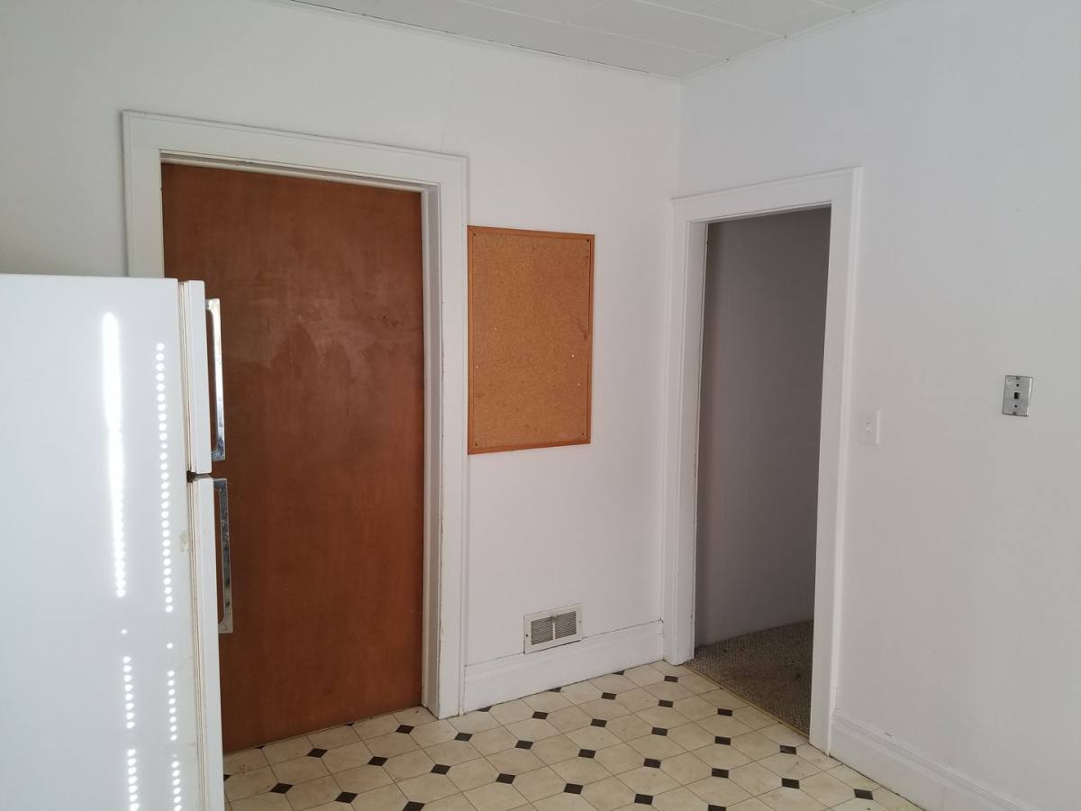 Apartment for rent at 2115 Walnut St, Cedar Falls, IA 50613