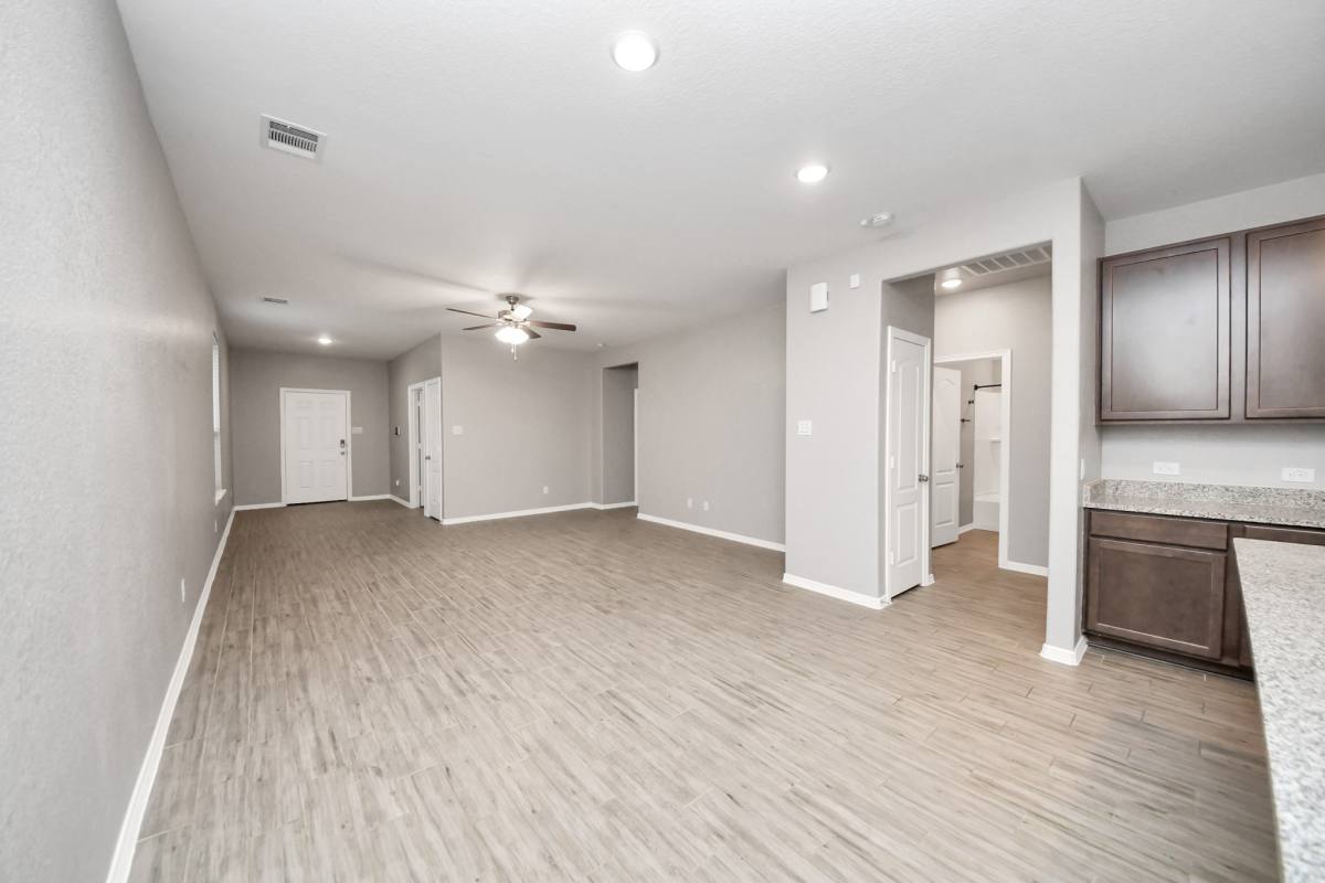 Apartment for rent at 24719 Colony Meadow Trail, Huffman, TX 77336