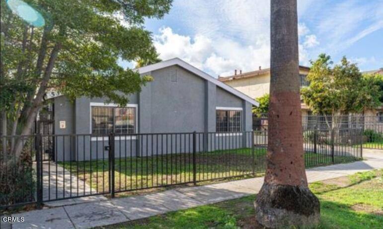 Apartment for rent at 532 E 97th St #532-3, Inglewood, CA 90301