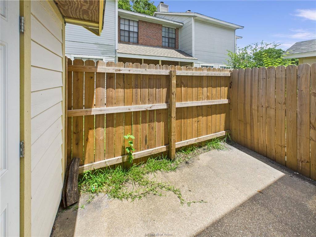 Apartment for rent at 1104 Verde Dr #1104A, Bryan, TX 77801