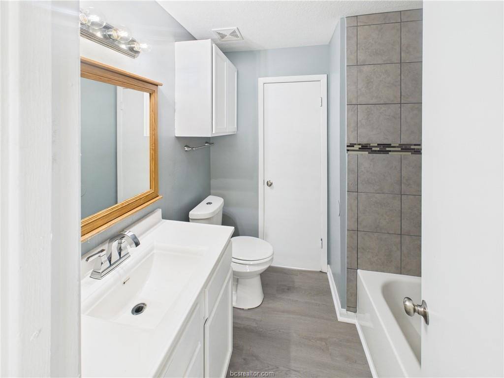 Apartment for rent at 1104 Verde Dr #1104A, Bryan, TX 77801