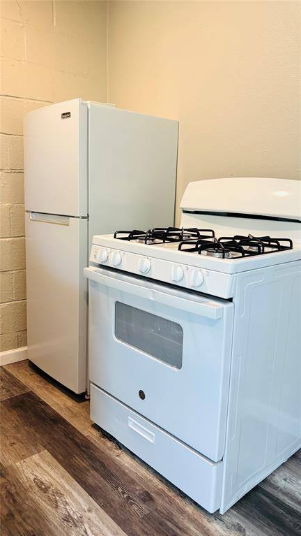 Apartment for rent at 260 S Corinth St Rd #240, Dallas, TX 75203