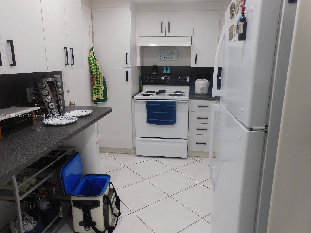 Apartment for rent at 5005 Collins Ave #322, Miami Beach, FL 33140