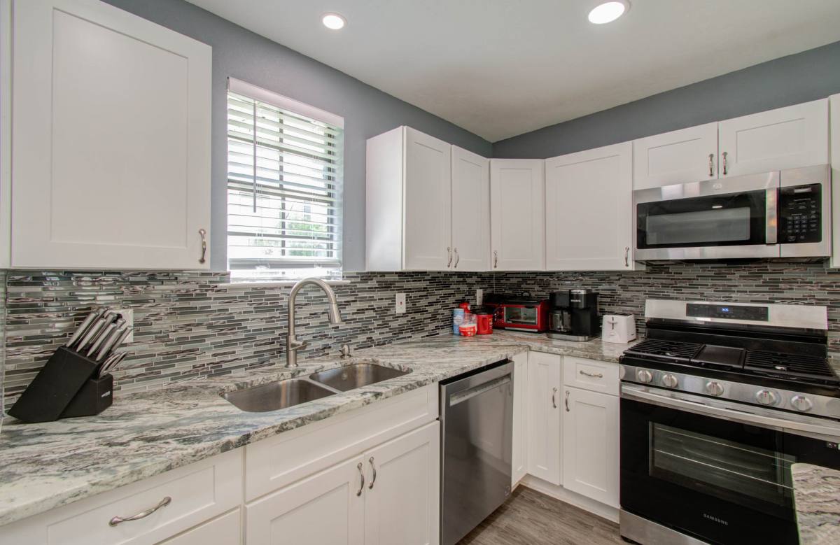 Apartment for rent at 3330 Kelton St, Houston, TX 77021
