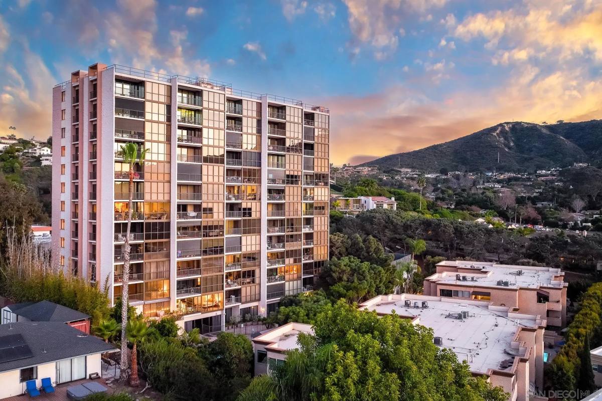 Apartment for rent at 2500 Torrey Pines #119, La Jolla, CA 92037