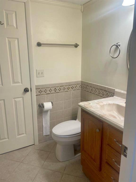 Condo for rent at 9501 Seagrape Dr #403, Fort Lauderdale, FL 33324