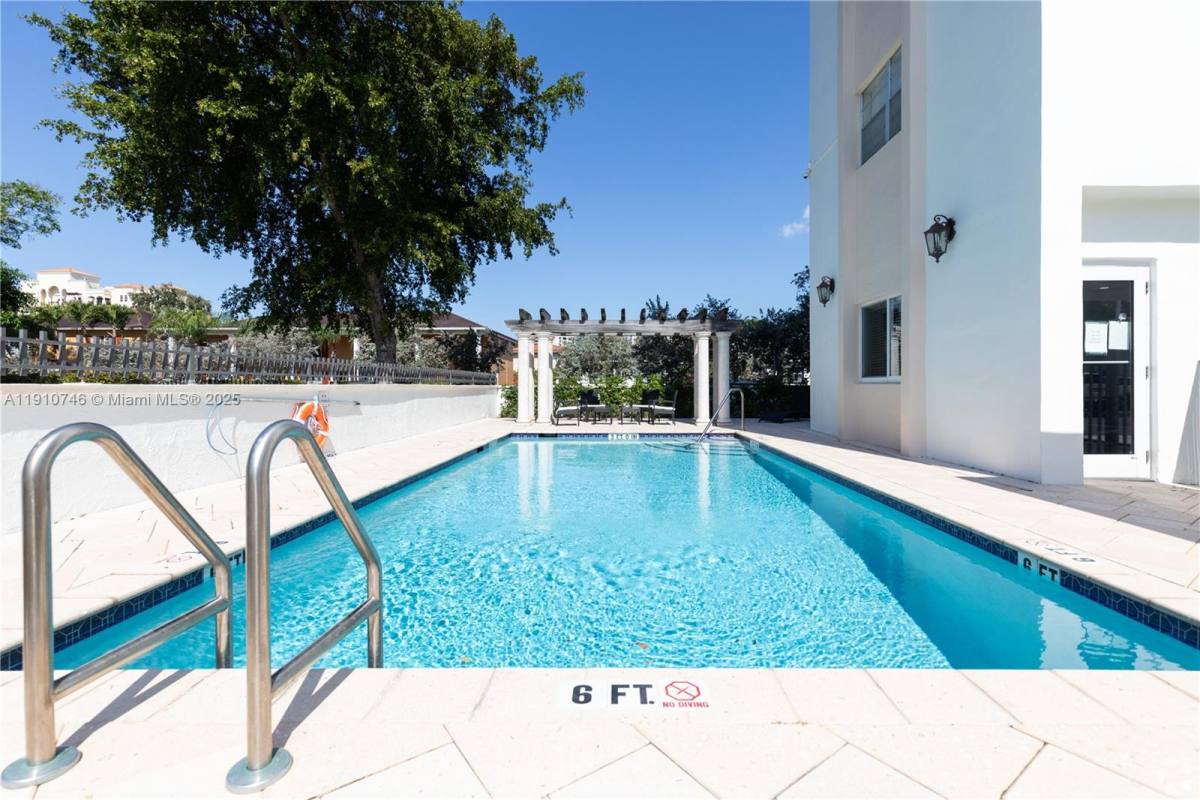 Apartment for rent at 22 Salamanca Ave #304, Miami, FL 33134