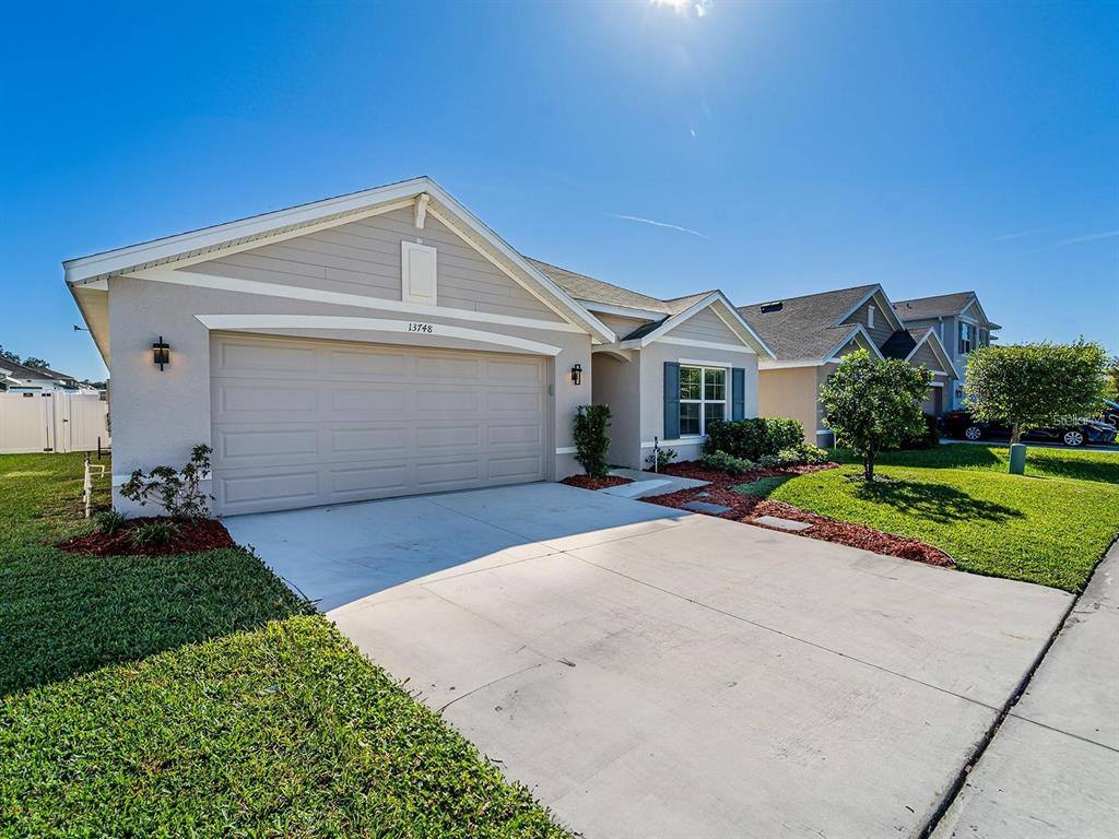 Apartment for rent at 13748 Wineberry Dr, Dade City, FL 33525