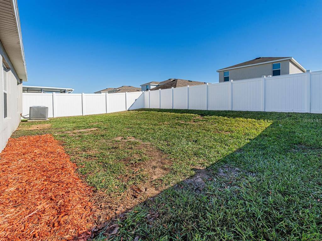 Apartment for rent at 13748 Wineberry Dr, Dade City, FL 33525