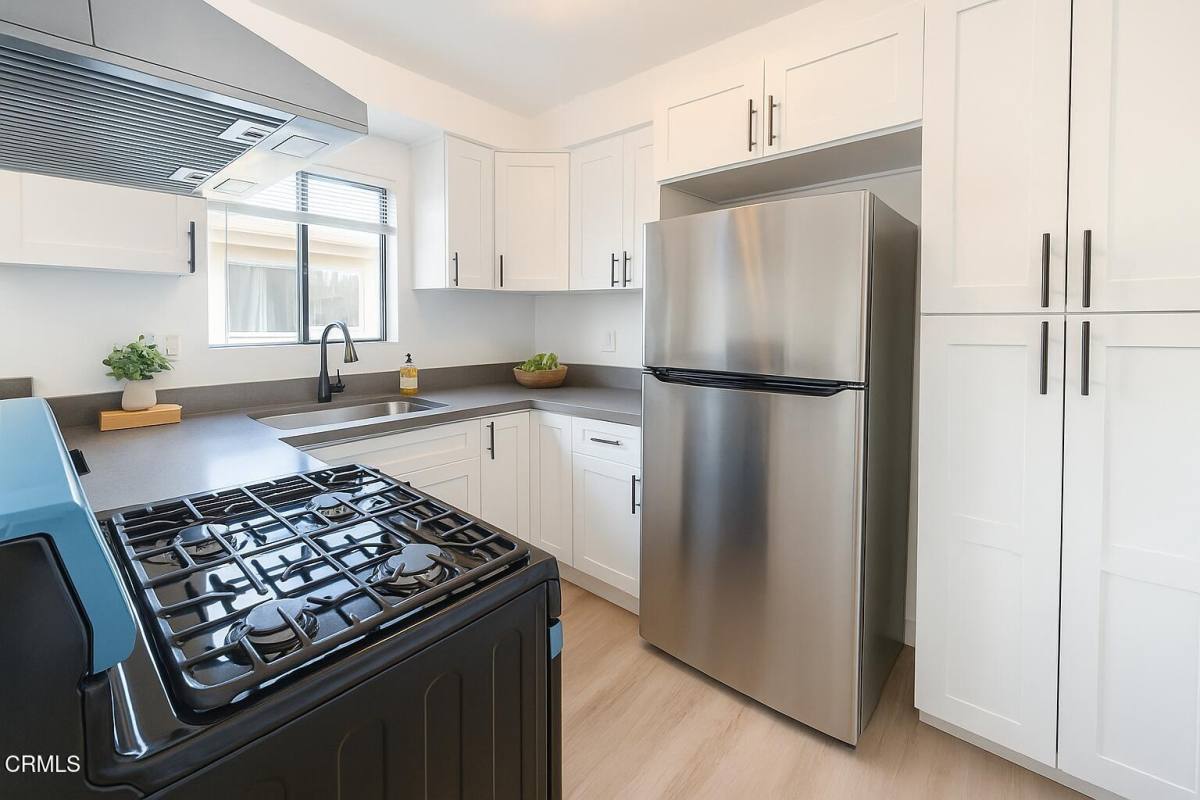 Apartment for rent at 365 W Milford St #365-7, Glendale, CA 91203