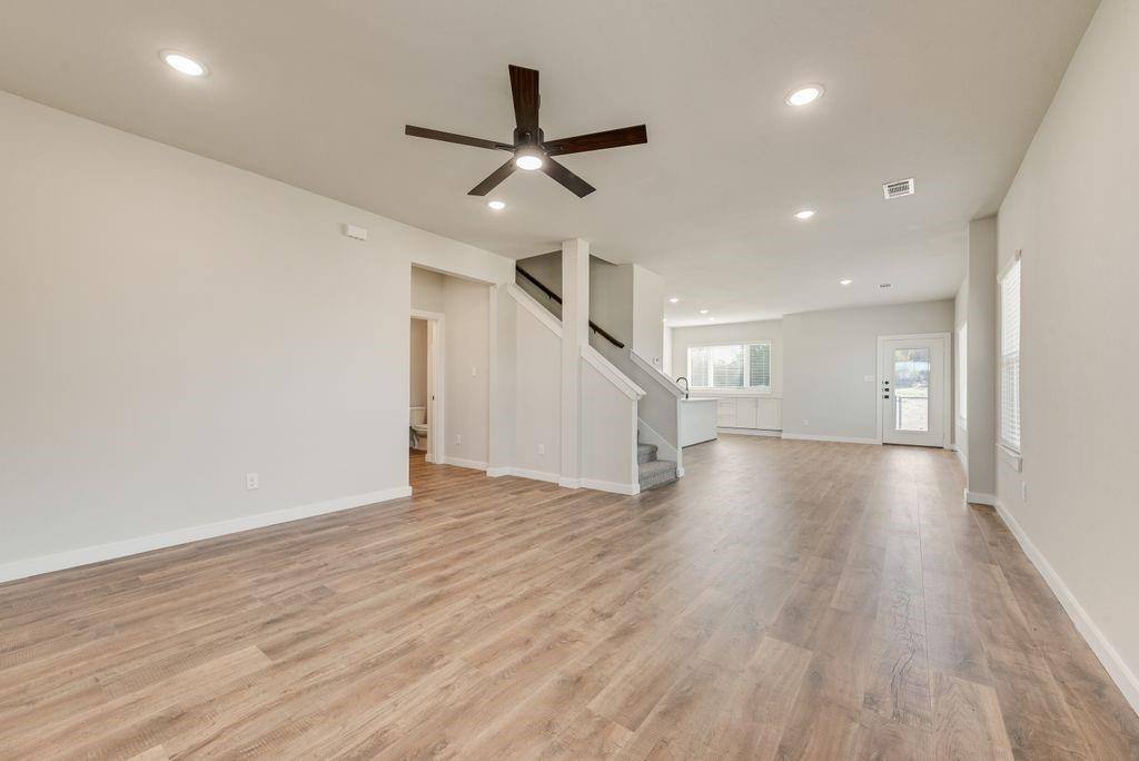Townhouse for rent at 4254 Clovis St, Midlothian, TX 76065