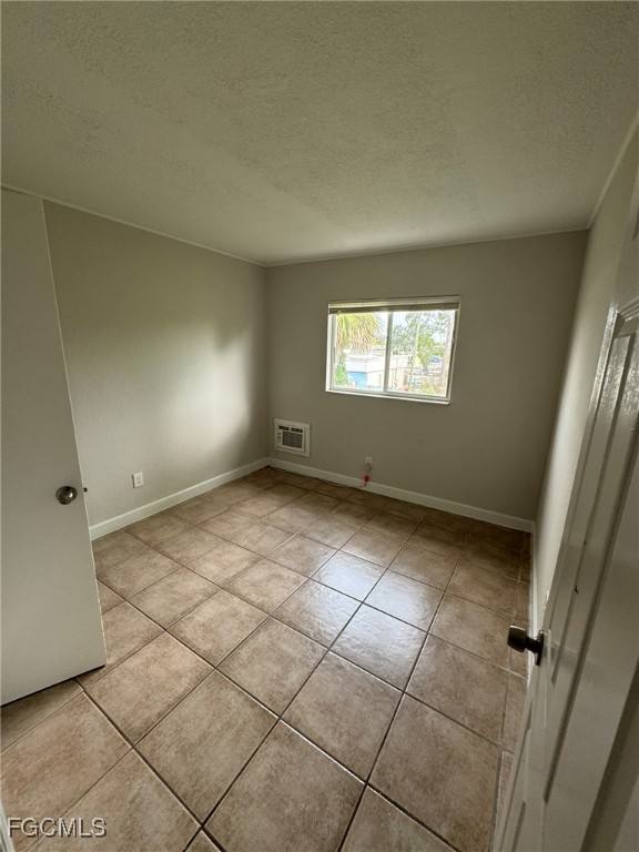 Apartment for rent at 2452 Stella St #204, Fort Myers, FL 33901