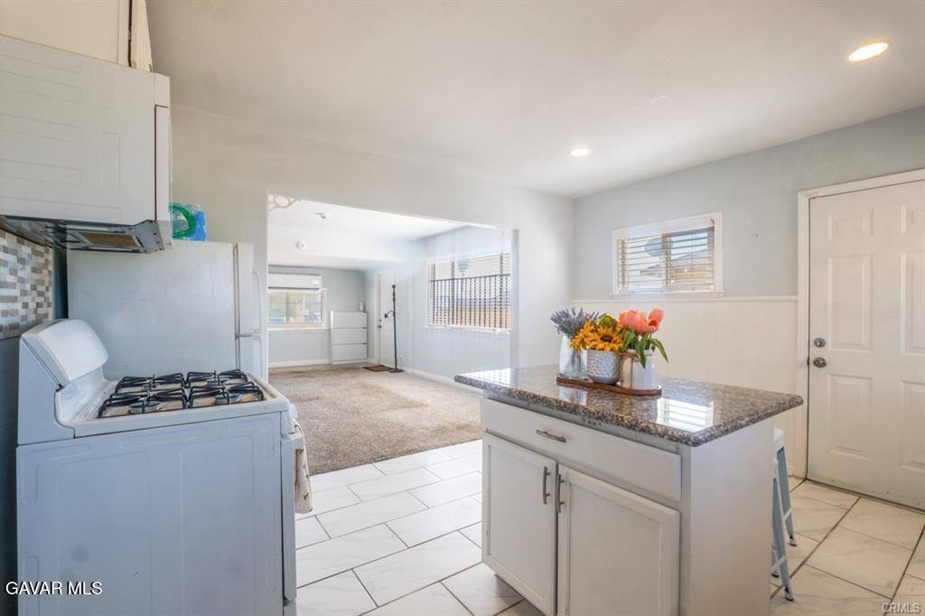 Apartment for rent at 2725 Desert St, Rosamond, CA 93560