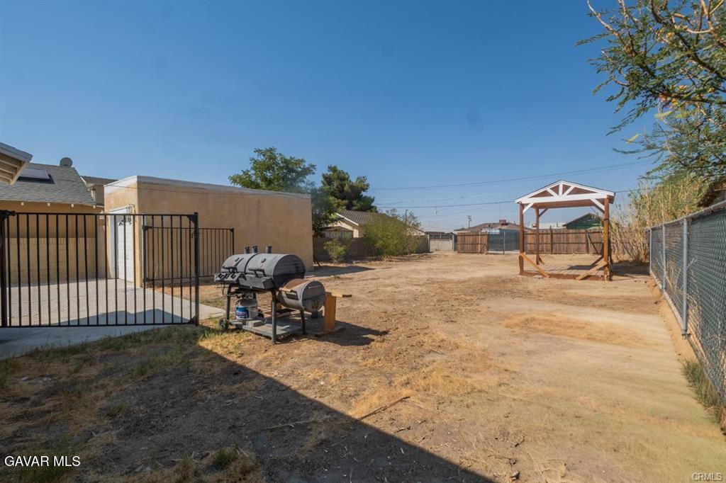 Apartment for rent at 2725 Desert St, Rosamond, CA 93560