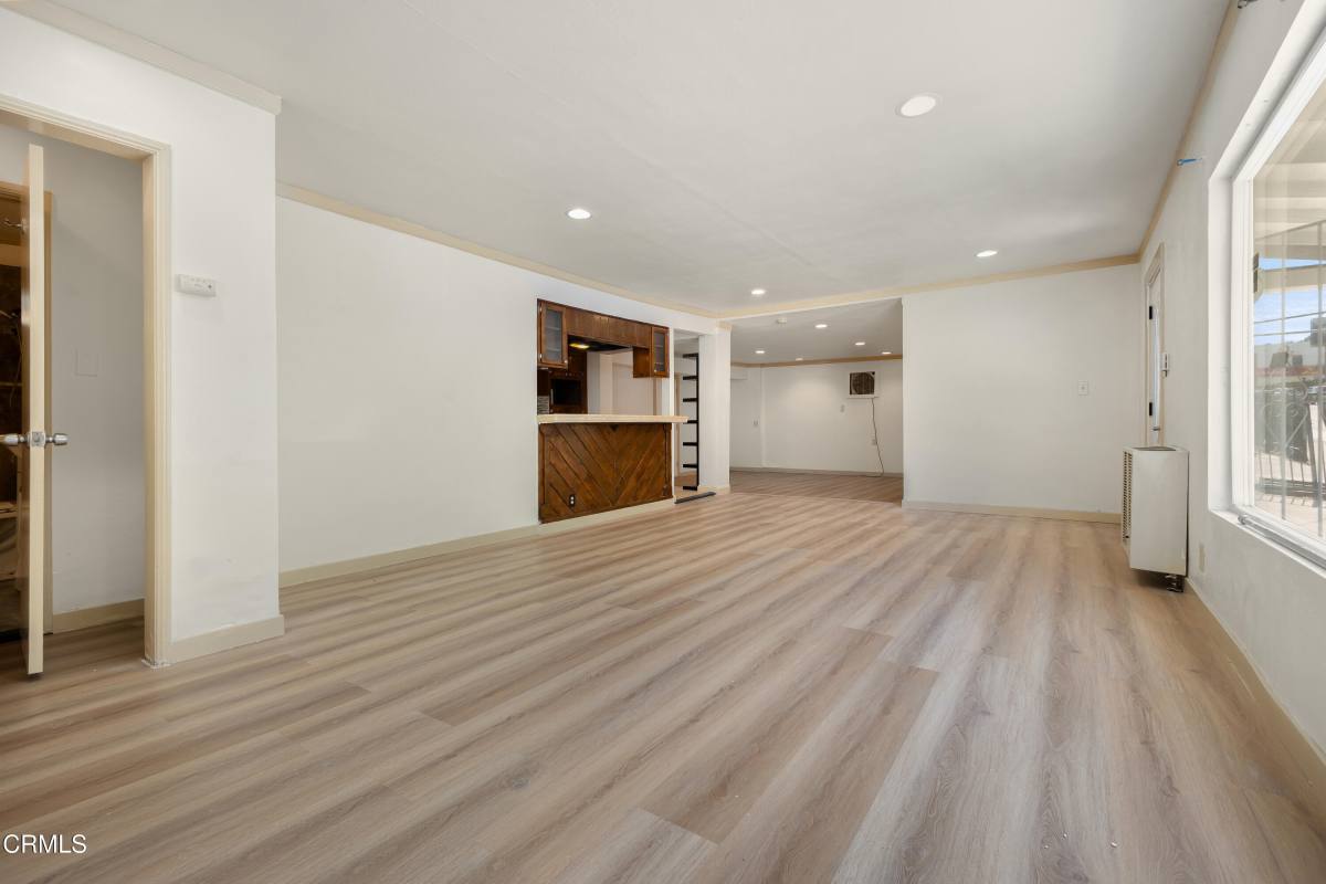 Apartment for rent at 3412 Barham Blvd, Los Angeles, CA 90068
