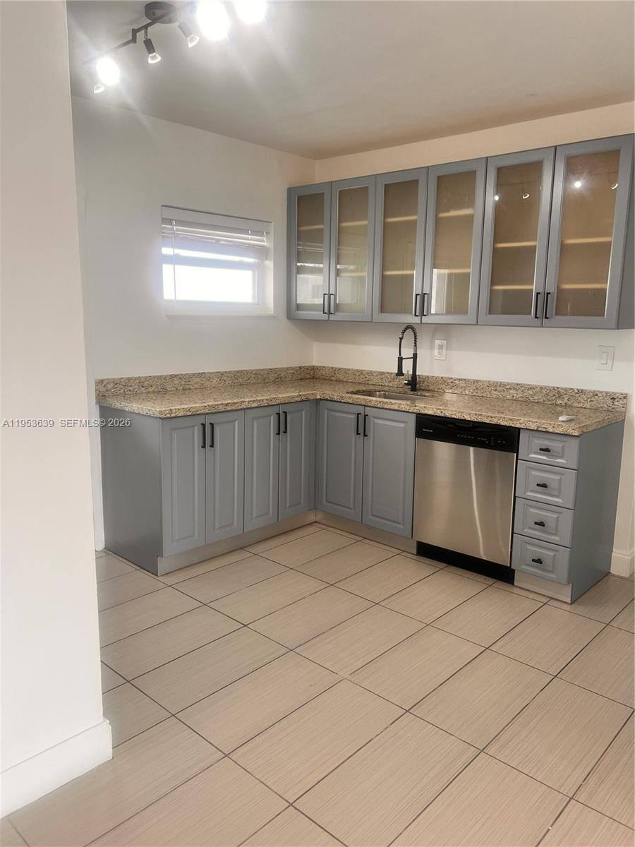 Apartment for rent at 1300 Lincoln Rd #1300B902, Miami Beach, FL 33139