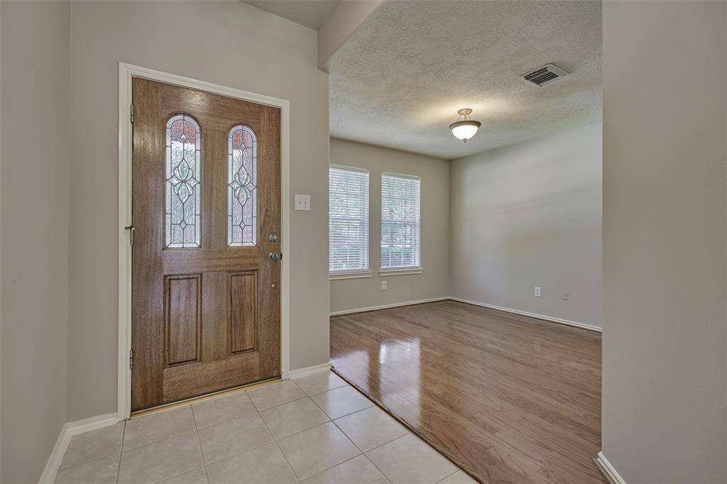 Apartment for rent at 135 N Wynnoak Circle #135, Spring, TX 77382