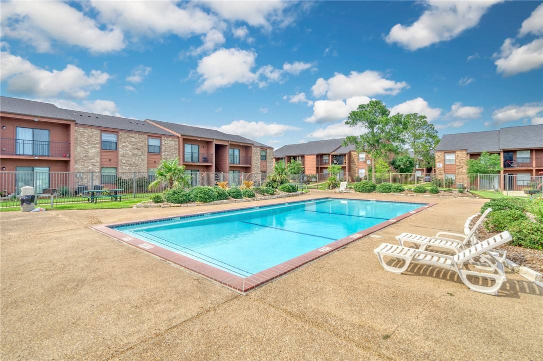 Condo for rent at 904 University Oaks Blvd #117, College Station, TX 77840