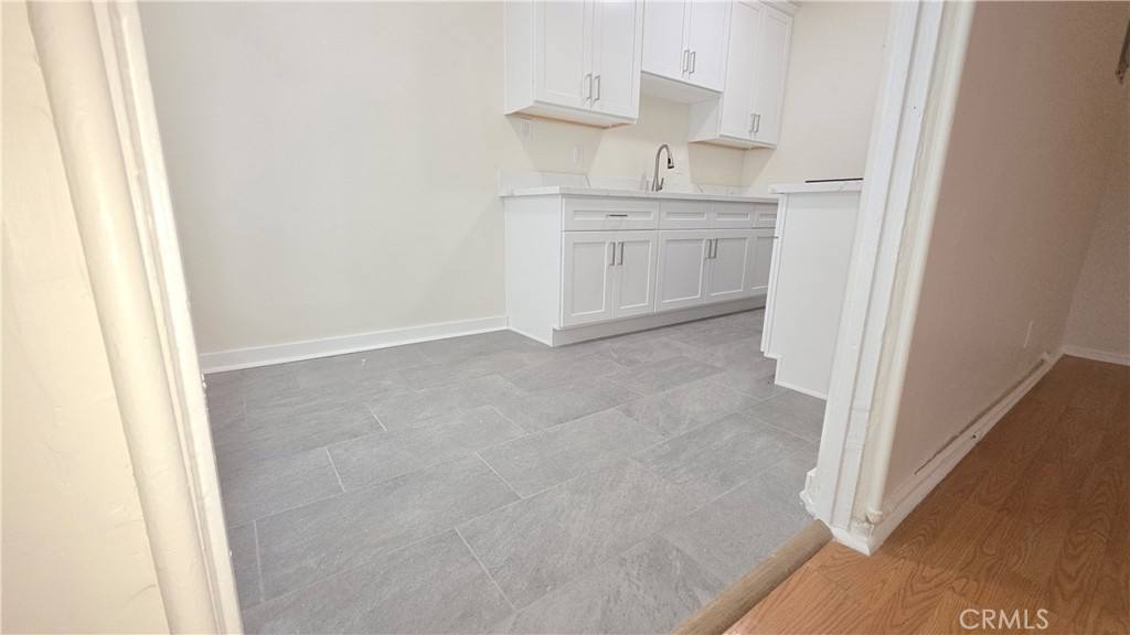 Apartment for rent at 33408 Sunset, Los Angeles, CA 90026