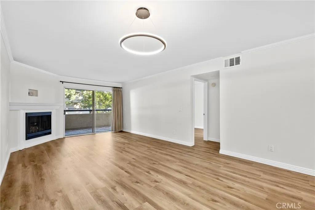 Condo for rent at 5510 Owensmouth Ave #129, Woodland Hills, CA 91364